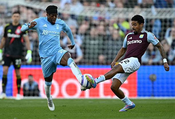 与此同时 与此同时